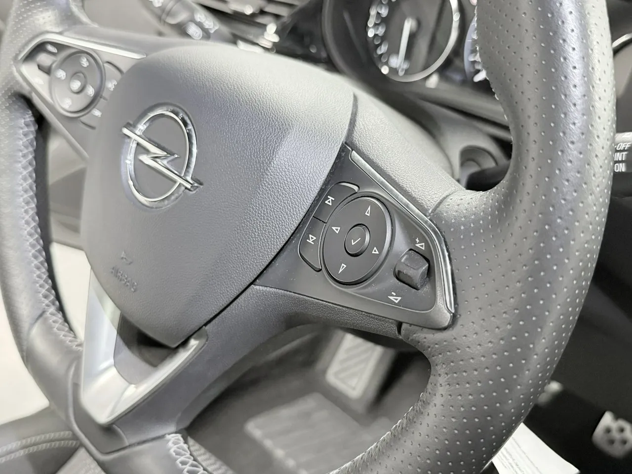 2026/04/49155/1775716928_4751.webp