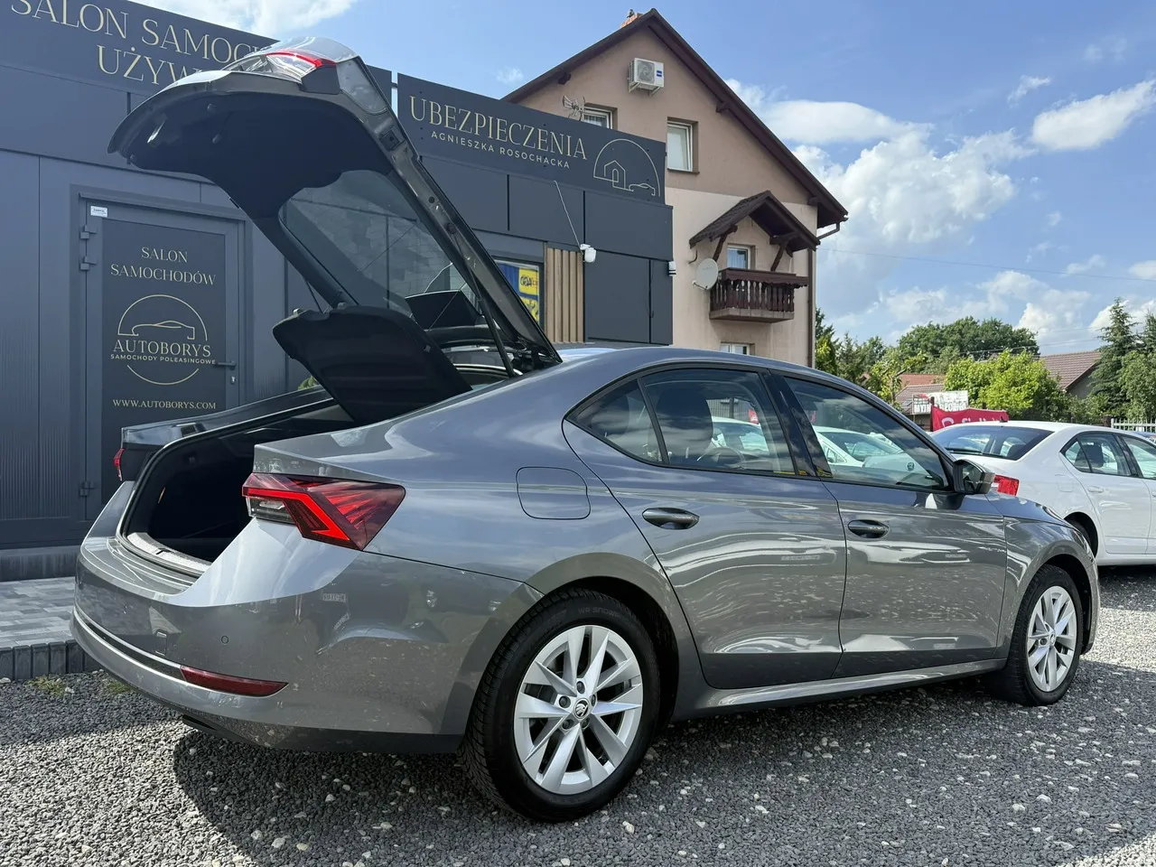 2026/06/82010/1781725209_3548.webp
