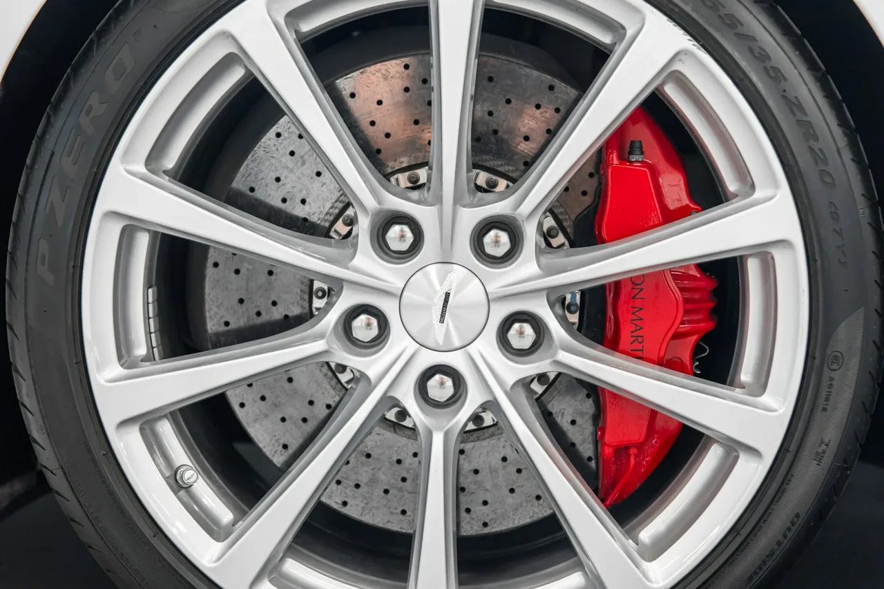 2026/07/83851/1785360842_5823.webp